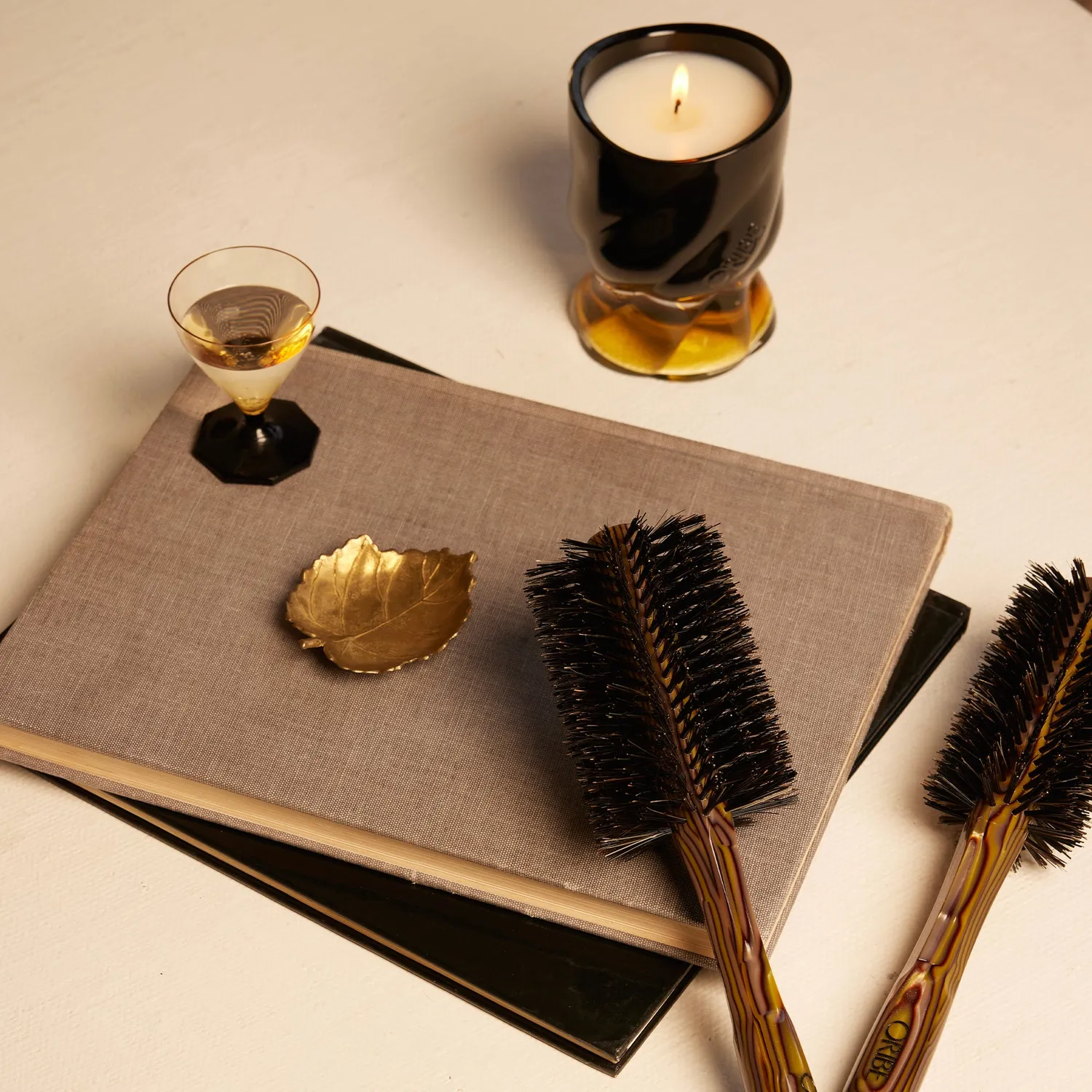 Oribe Italian Resin Rundbürste Medium 59 mm Volumen