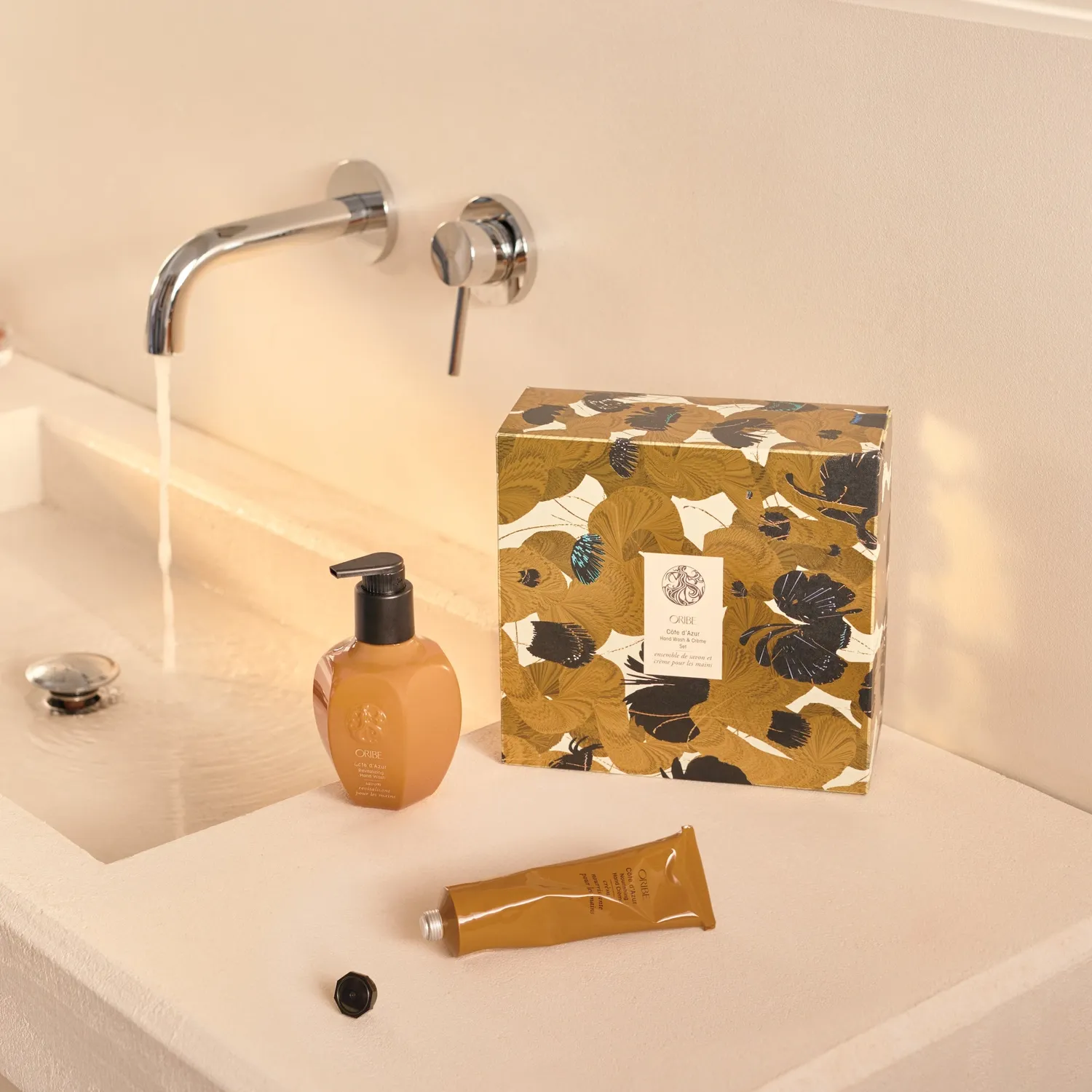 Oribe Signature Überraschungs-Geschenkbox Handpflege-Set